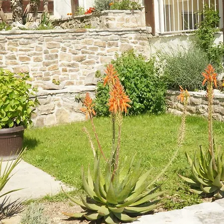 Mily Апартаменты *