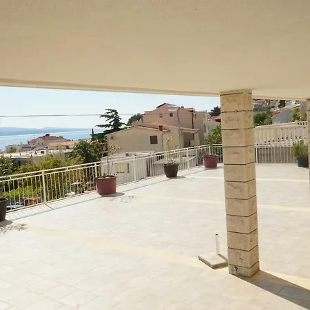 Mily * באסקה וודה