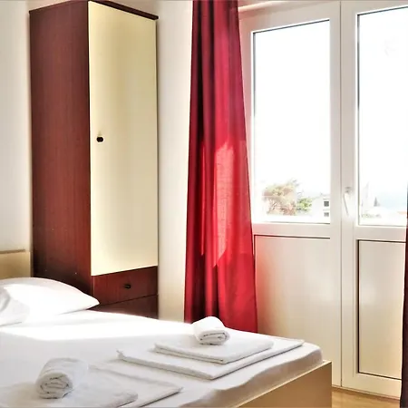 Mily * באסקה וודה